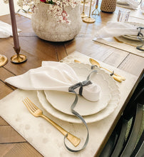 Load image into Gallery viewer, Shadows Tableware - VMAT
