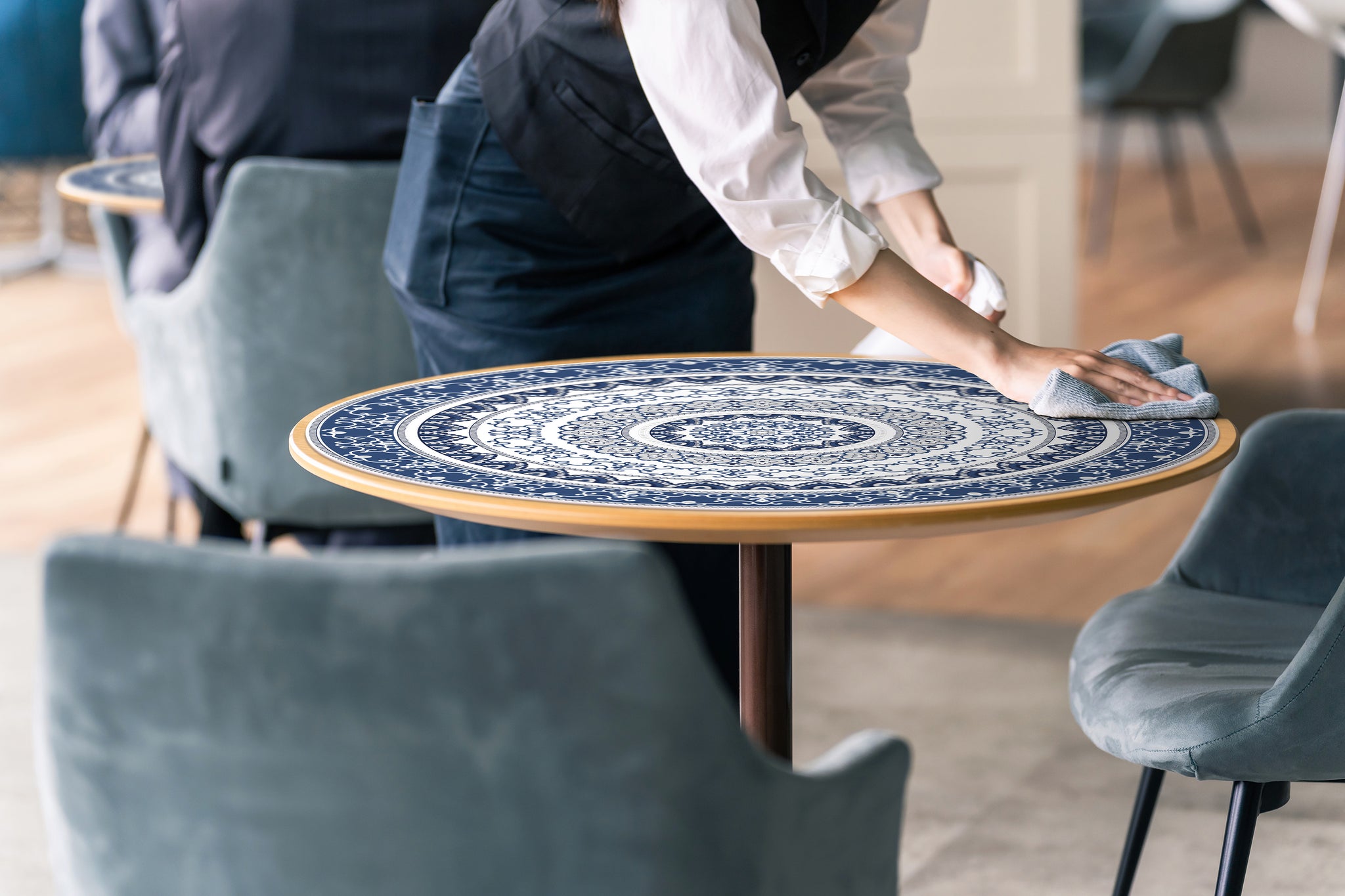 Heat and Stain-Resistant Table Topper – VMAT