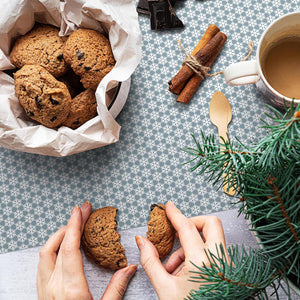 Eira Placemats with cookies