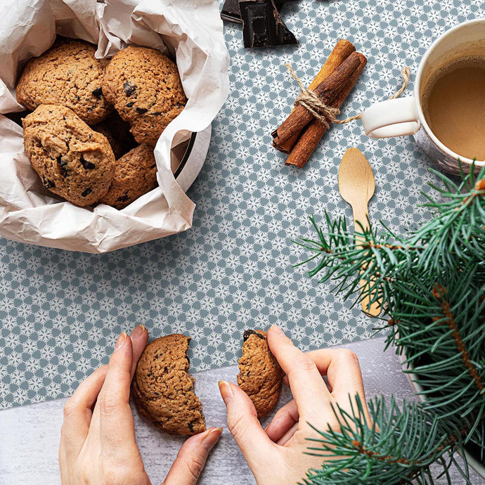 Eira Placemats with cookies